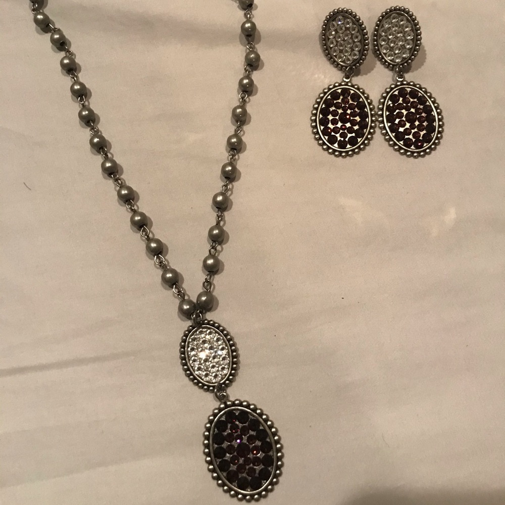 Pink panache silver eggplant color stones short